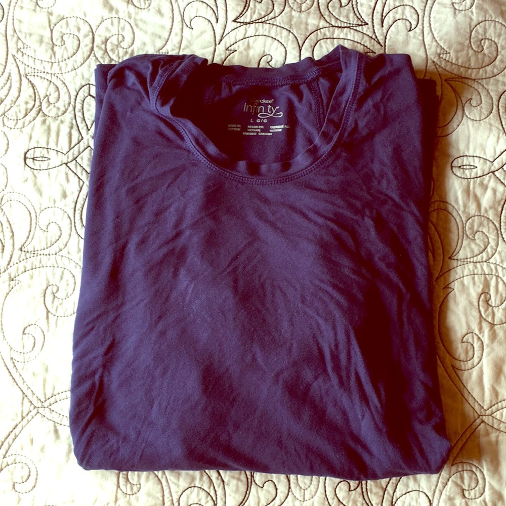 Navy blue infinity long sleeve shirt!